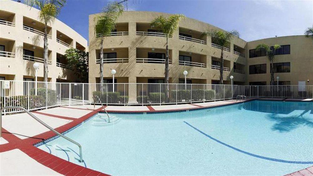 Fairfield Inn & Suites By Marriott Los Angeles Rosemead Extérieur photo